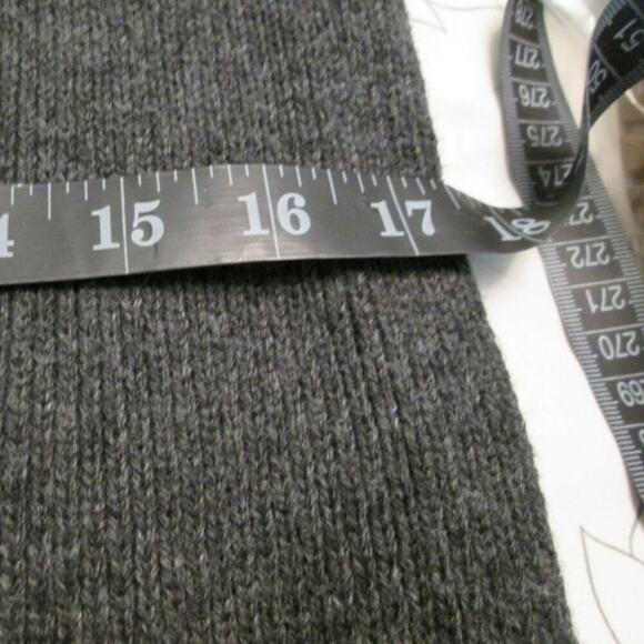 Roz & Ali Sleeveless Gray Knit Black Faux Collar Sweater Vest -Small-VGC - Picture 10 of 14